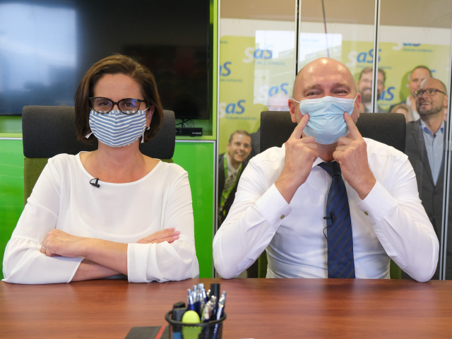 Ide o pravdu, Mária Hlucháňová, Richard Sulík