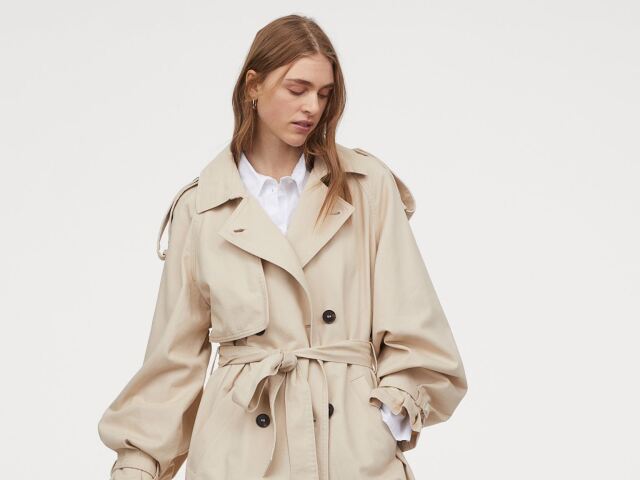 Dámsky trenčkot H&M, predáva sa za 69,99 eur. 
