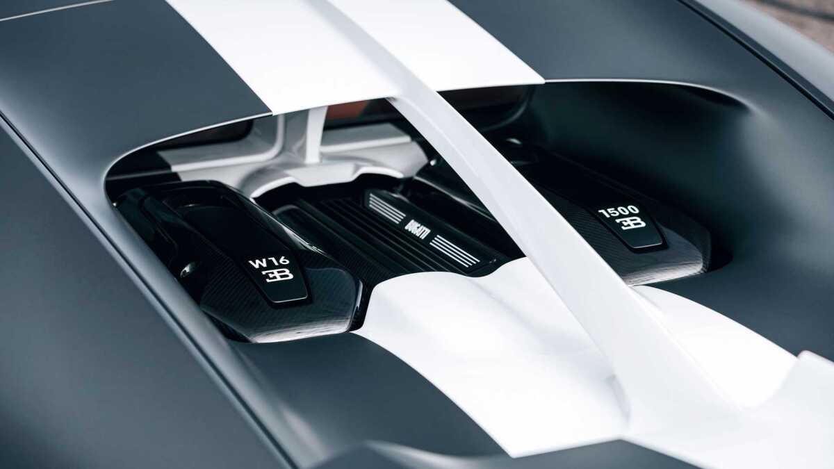 bugatti-chiron-sport-les-legendes-du-ciel-engine
