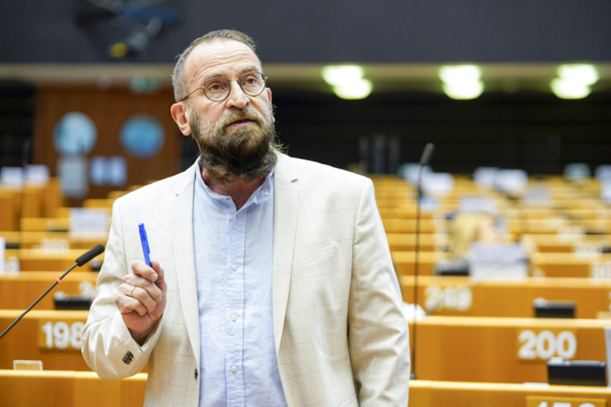 EP-104239A_Plenary session