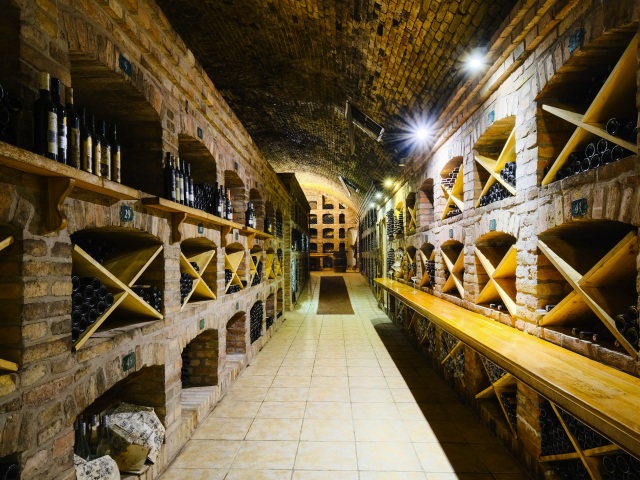 Víno Matyšák, archív, pivnica