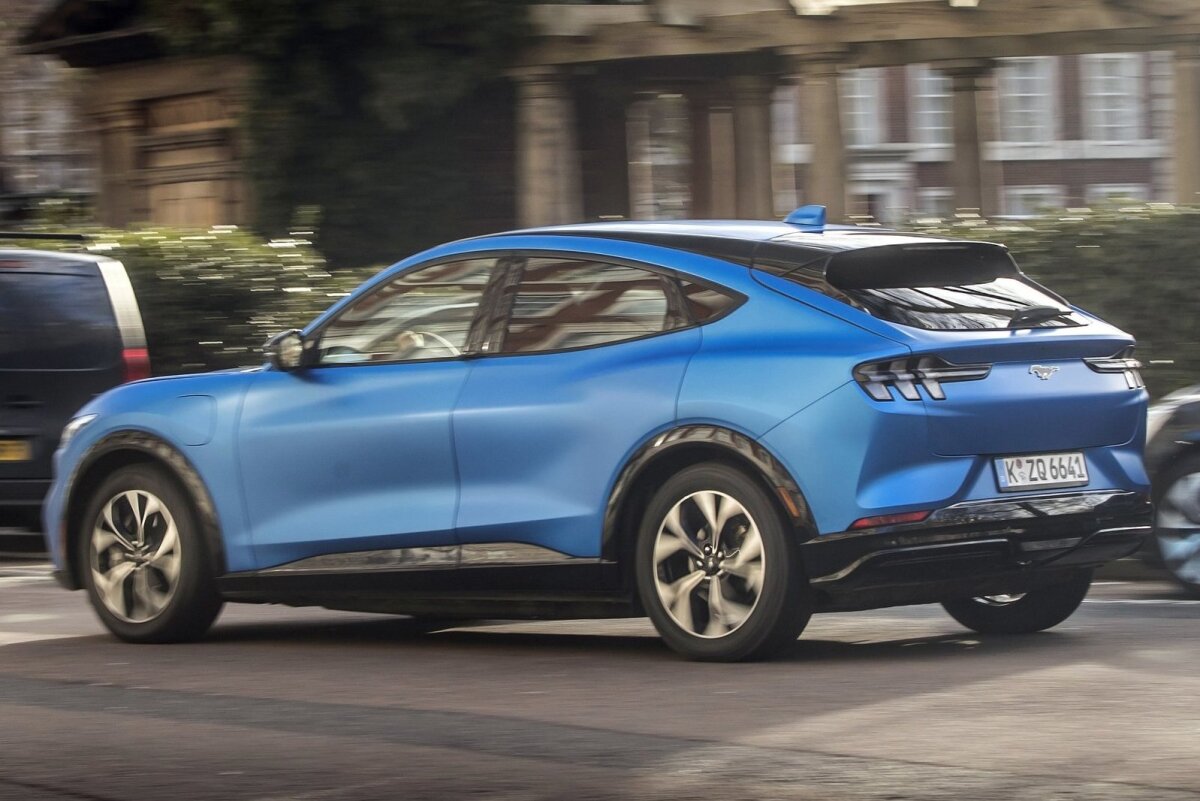 Ford Mustang Mach-E - 2021
