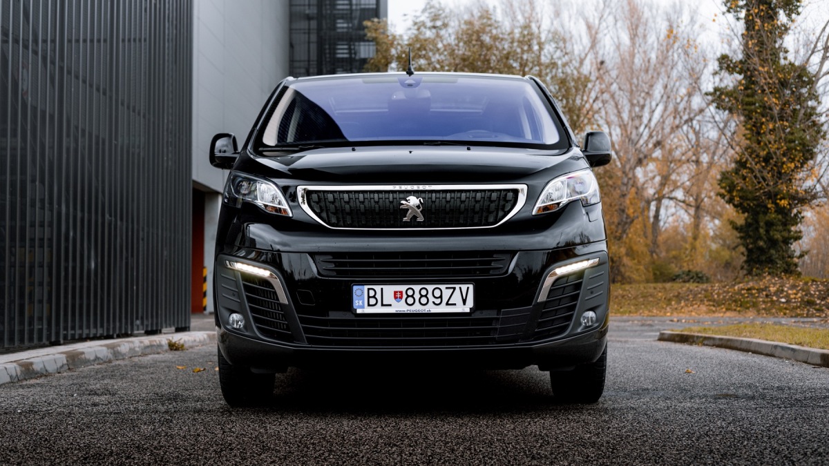 Peugeot Traveller VIP (2020)