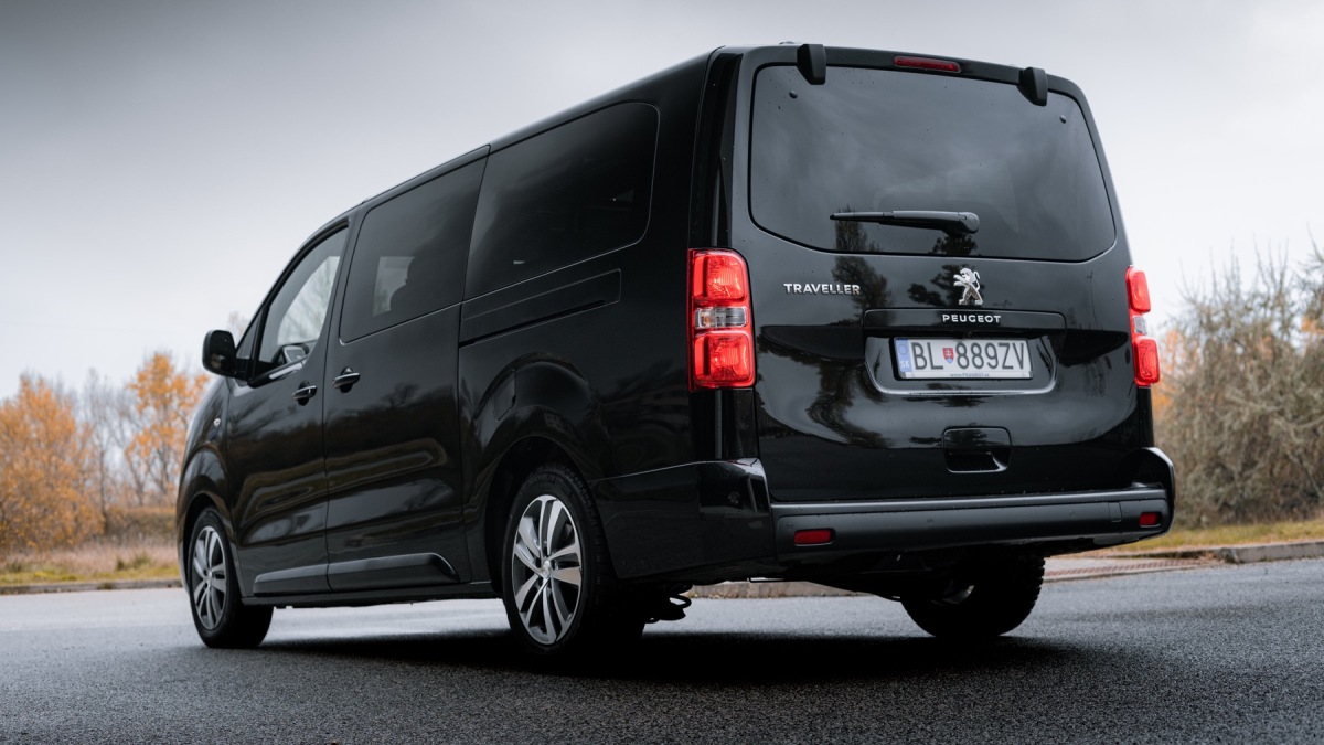 Peugeot Traveller VIP (2020)