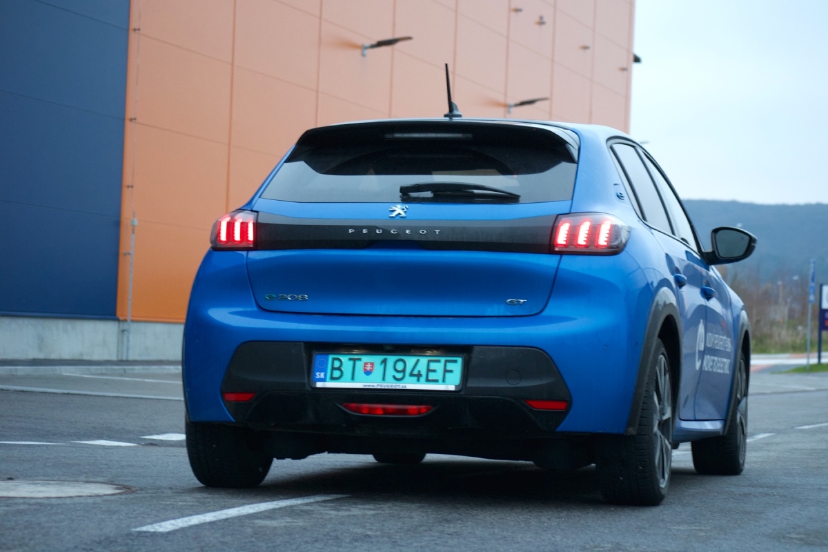 Peugeot e-208 (2020)