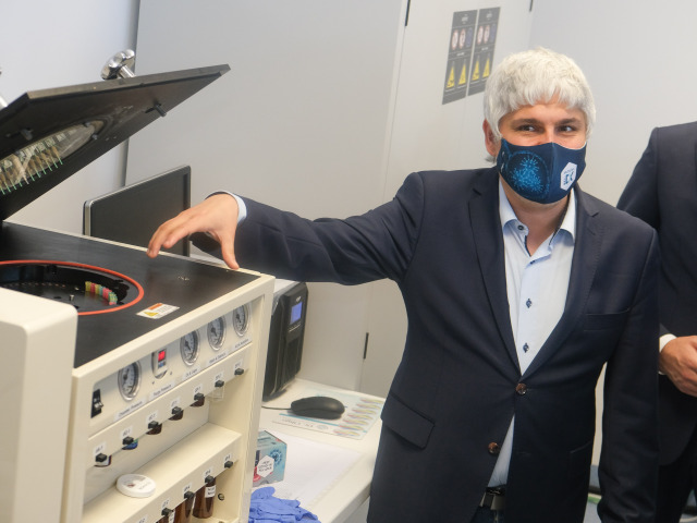 Pavol Čekan, laboratórium,