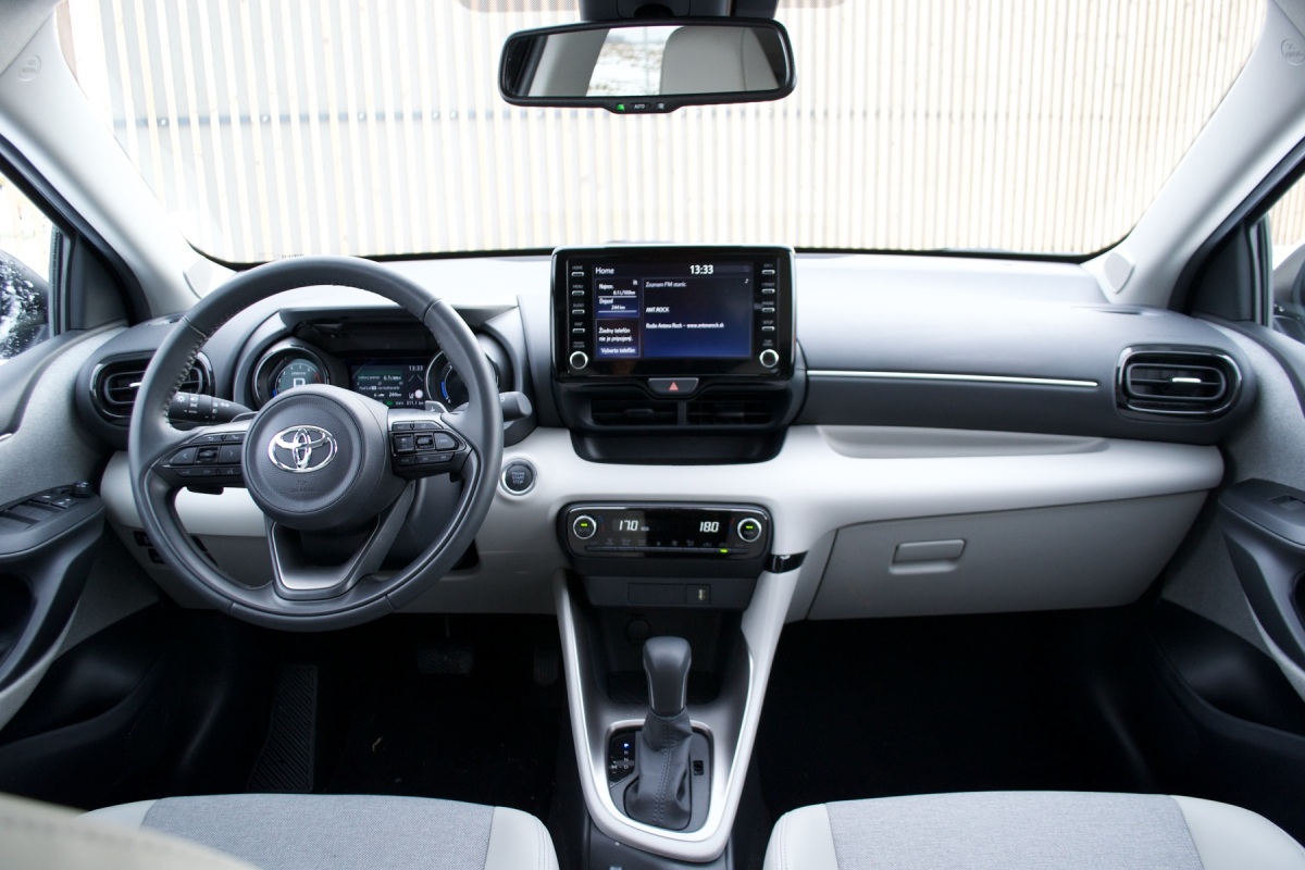 Toyota Yaris 1,5 benzín (2021)