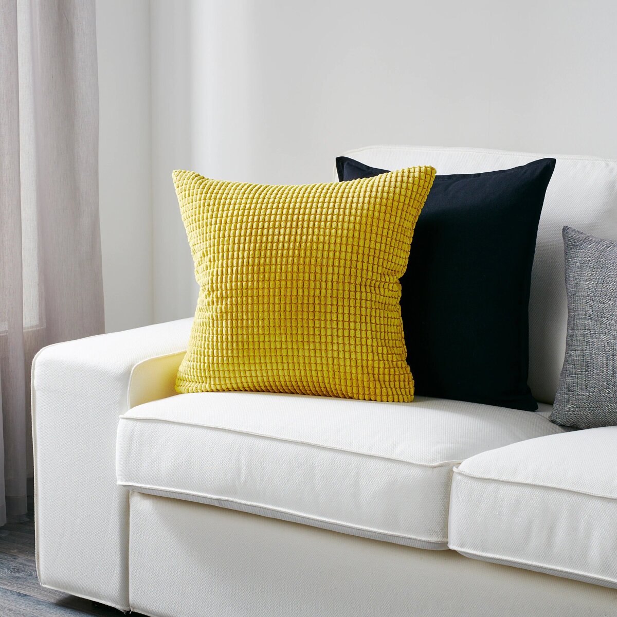 Obliečka na vankúš Ikea, predáva sa za 6,99 eura. 