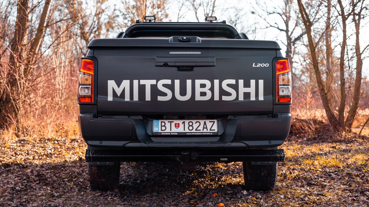 Mitsubishi L200 Mountain Sherpa (2021)