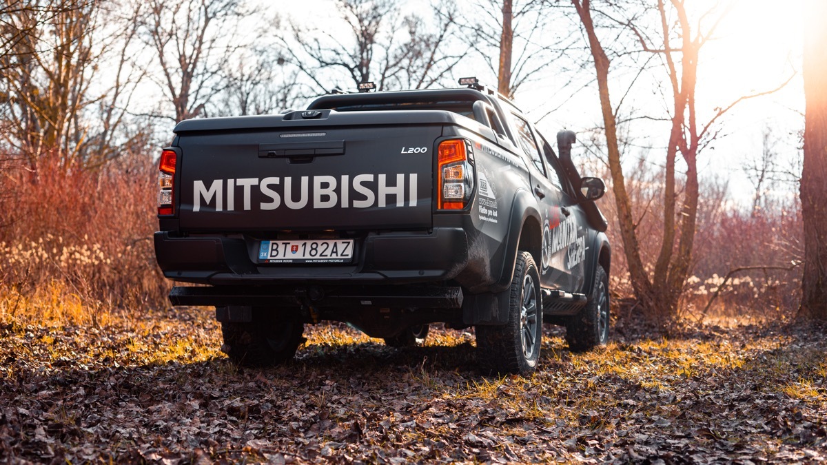 Mitsubishi L200 Mountain Sherpa (2021)