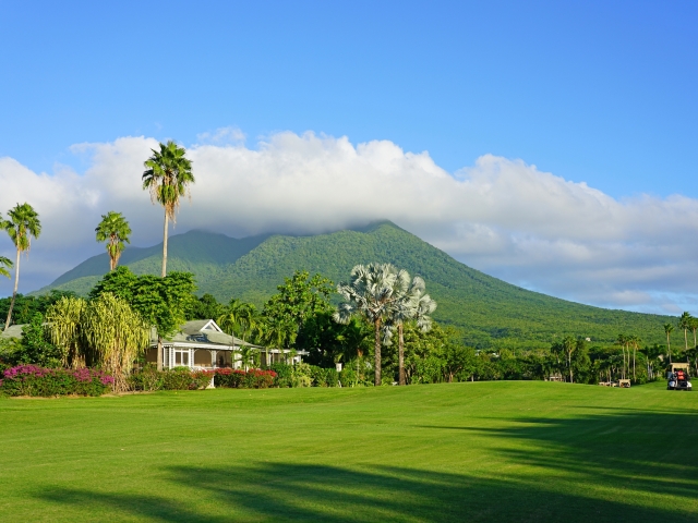 Nevis, golf