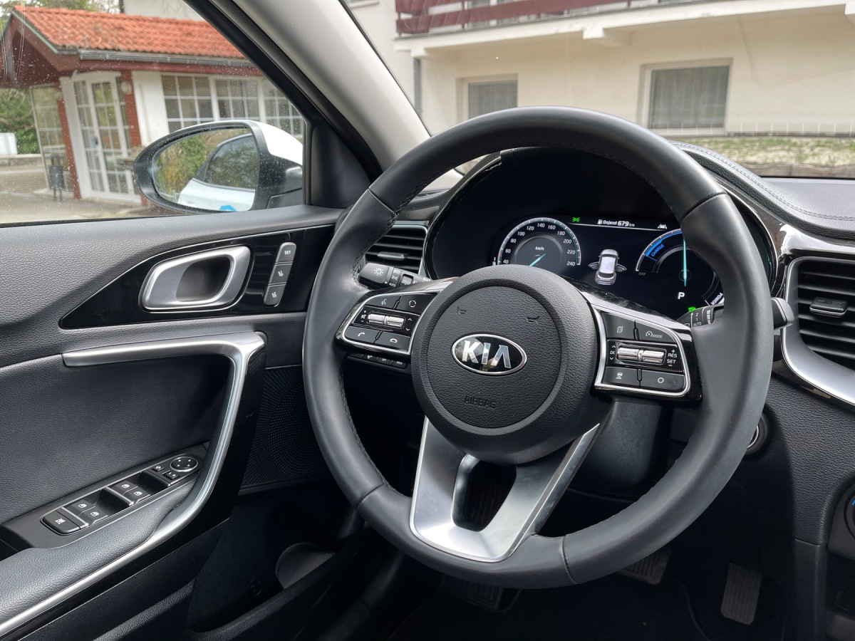 Kia XCeed plug-in hybrid (2021)