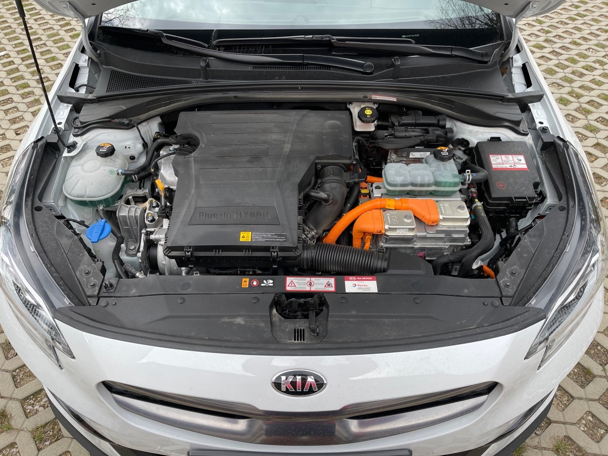 Kia XCeed plug-in hybrid (2021)