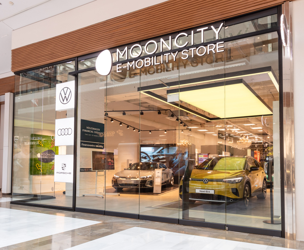 Mooncity e-mobility store  1 