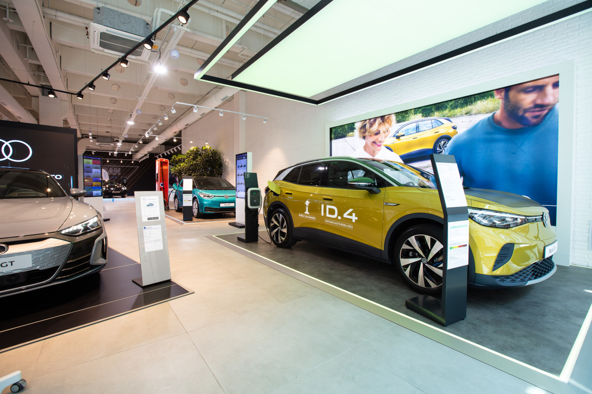 Mooncity e-mobility store  2 