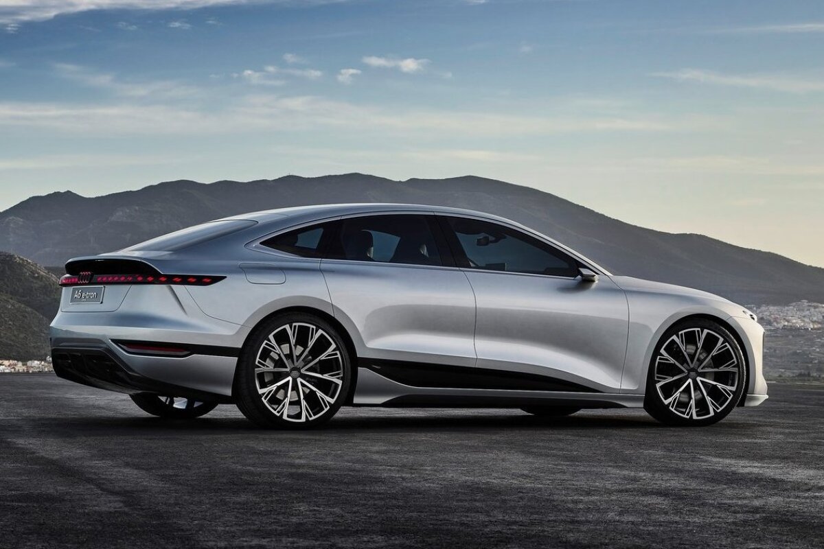 Audi A6 e-tron Concept - 2021