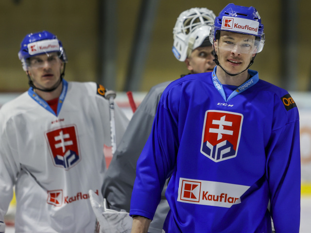 Marek Ďaloga (v popredí) počas kempu pred MS 2021.
