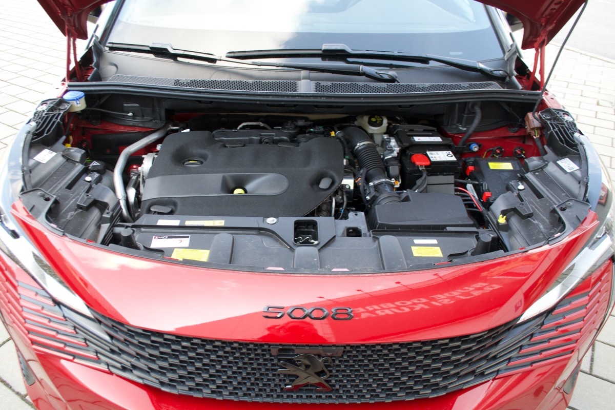 Peugeot 5008 2,0 BlueHDi (2021)