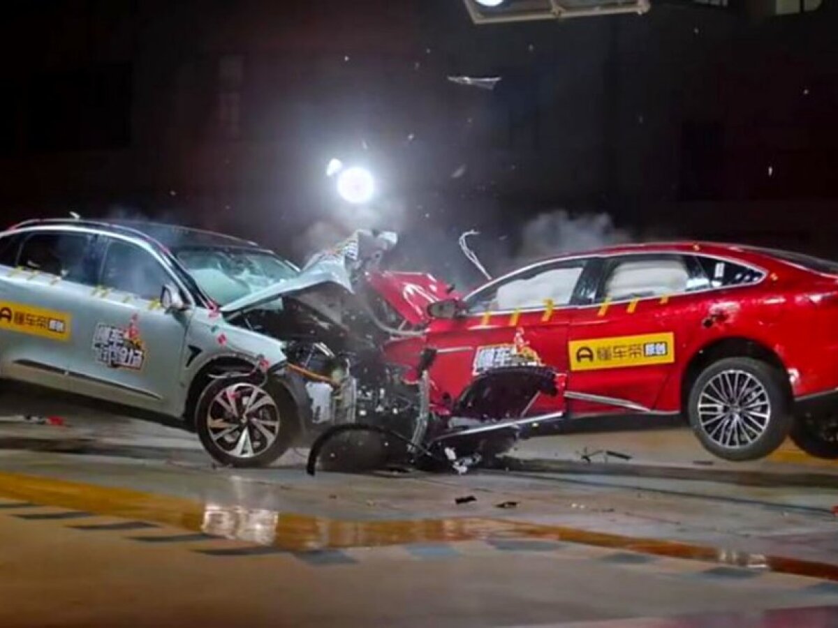 BYD Han a ArcFox aS - crashtest 2021