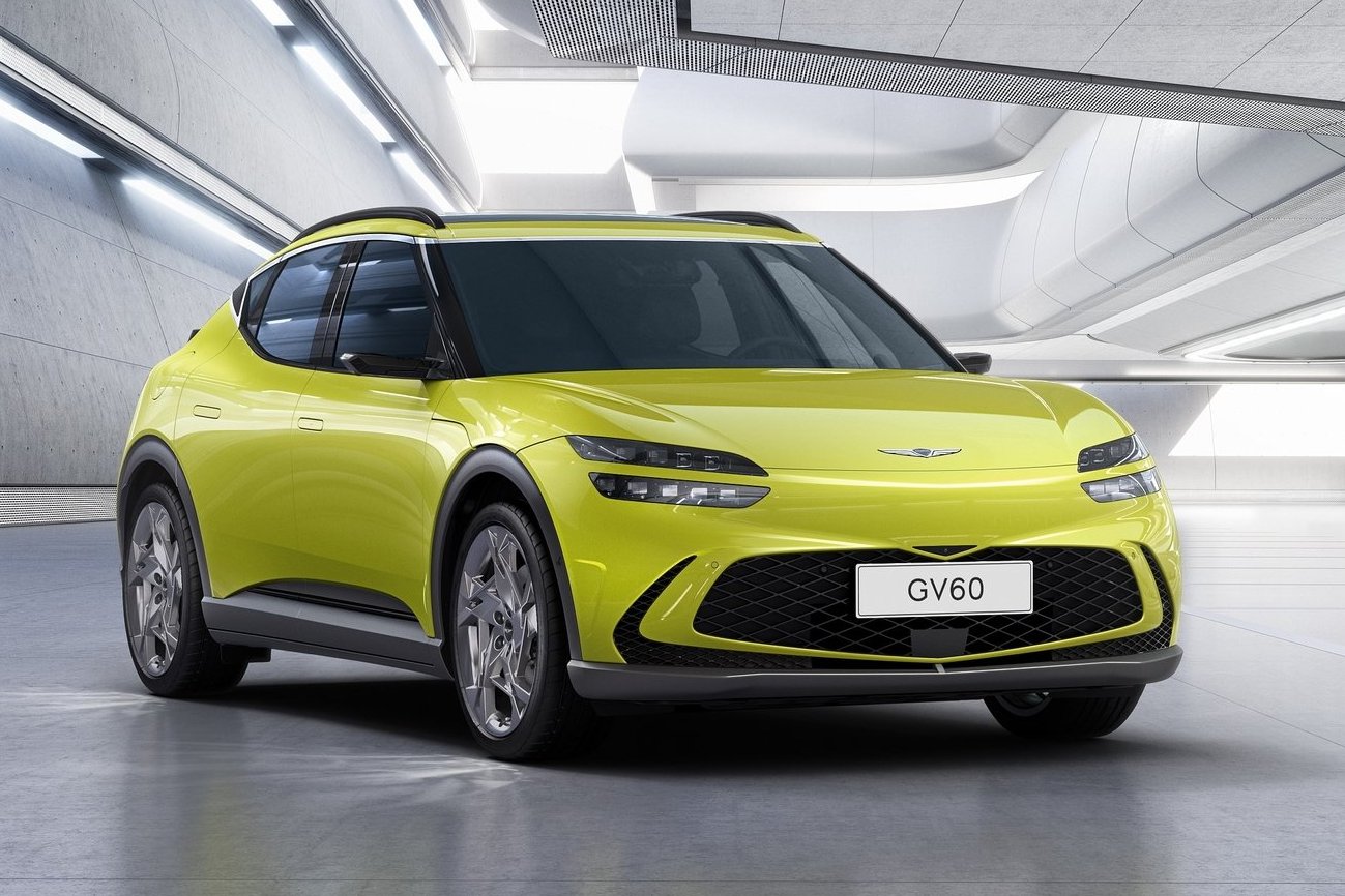 Genesis GV60 stojí na elektrickej platforme E-GMP koncernu Hyundai s napätím až 800 V, čo umožňuje rýchle nabíjanie.
