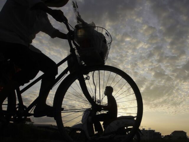 bicykel, cyklisti,