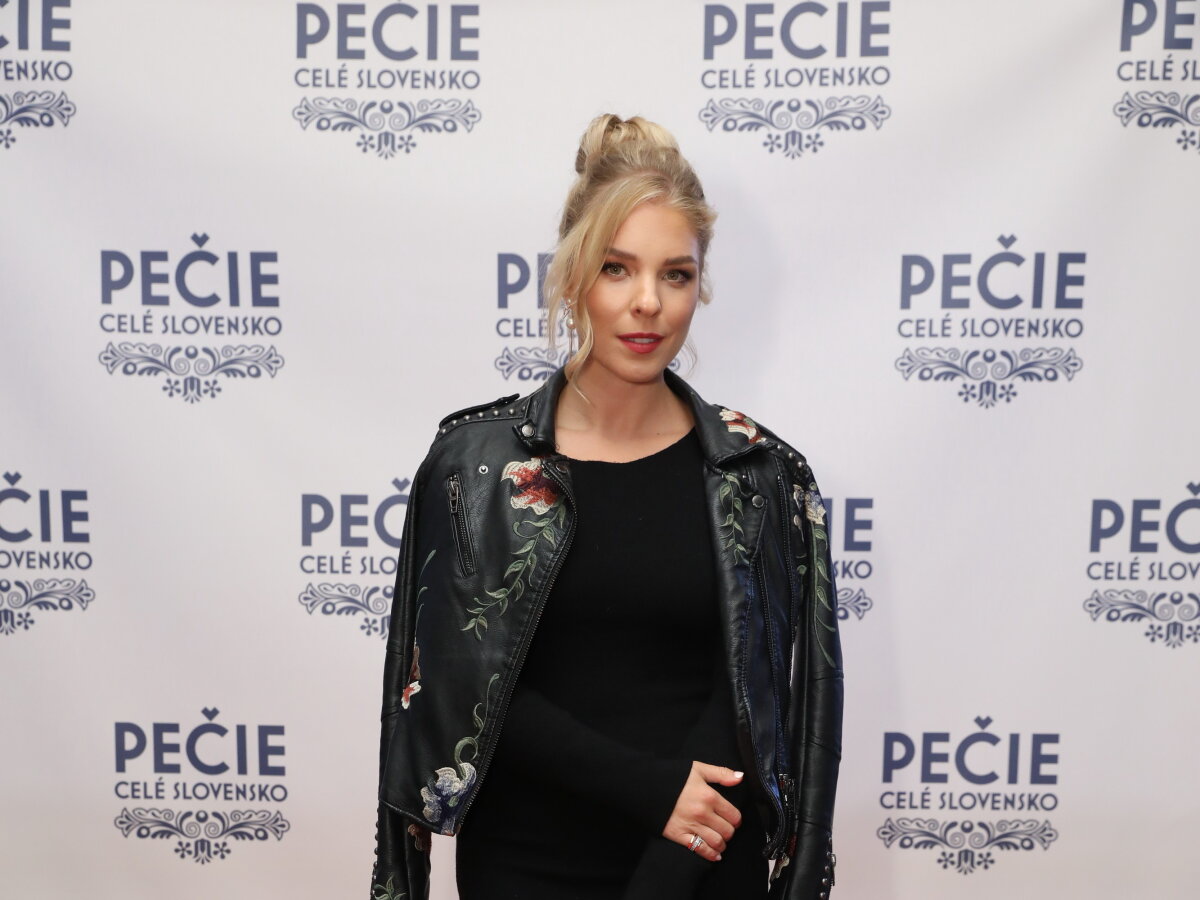 Veronika Cifrova Ostrihonova  Silna zostava 