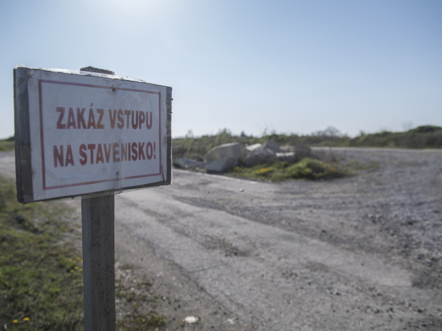 Triblavina / D1 / Diaľnica / Stavenisko / Zákaz vstupu /