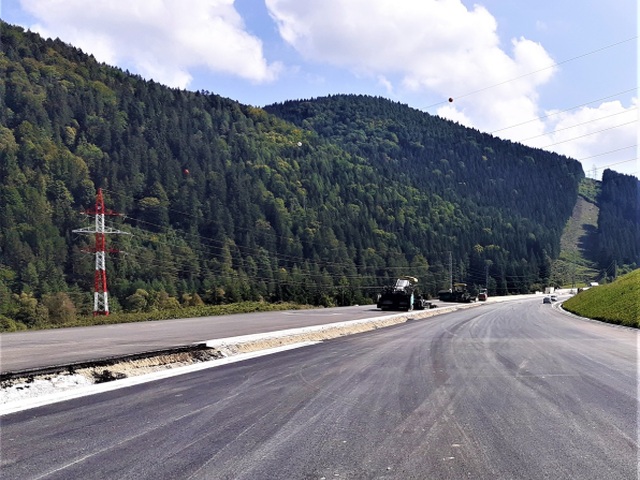 Výstavba úseku D1 Hubová - Ivachnová