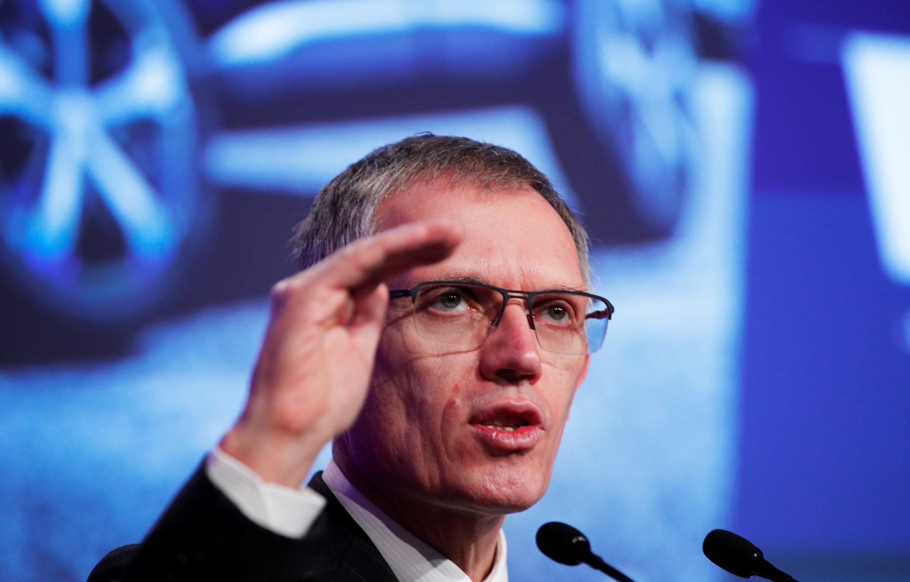 Carlos Tavares je pravdepodobne najlepšie plateným automobilovým manažérom Európy. Až tak, že to kľaje oči.