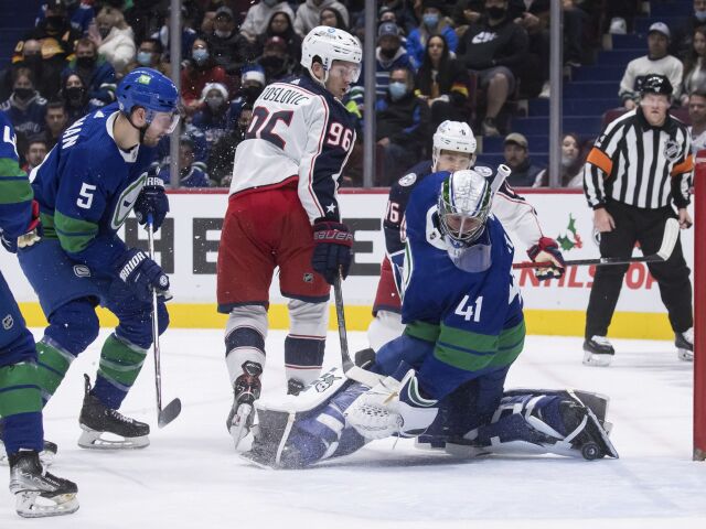 Blue Jackets Canucks Hockey Halák