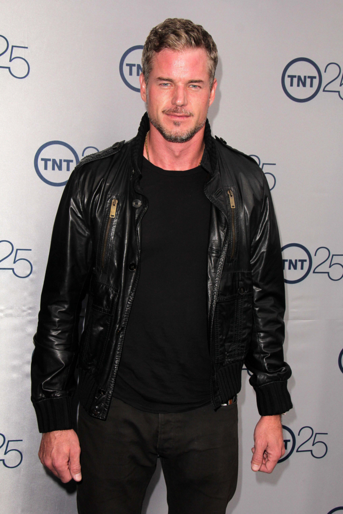 Eric Dane, vyzlečení pred kamerou, nepoužívať inam