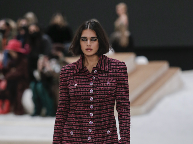 Paris Fashion Chanel H/C