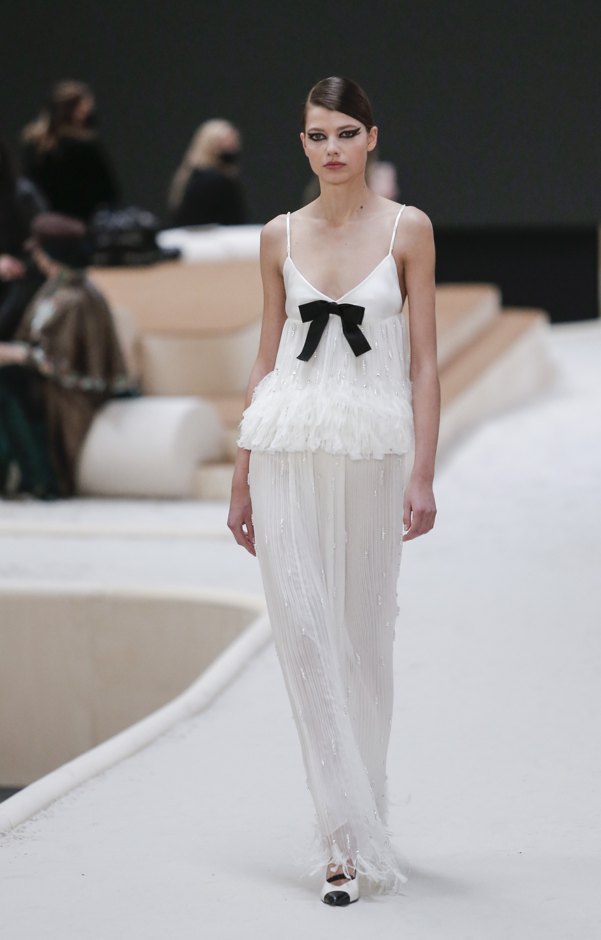 Paris Fashion Chanel H/C