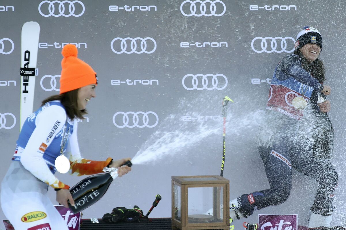 Petra Vlhová, Sara Hectorová