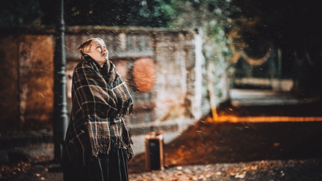 Záber z filmu Slúžka.