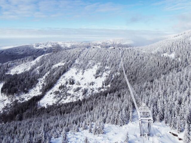Sky Bridge 721 zima