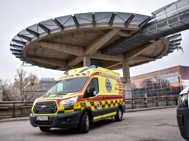 Záchranka / Sanitka / Ambulancia /