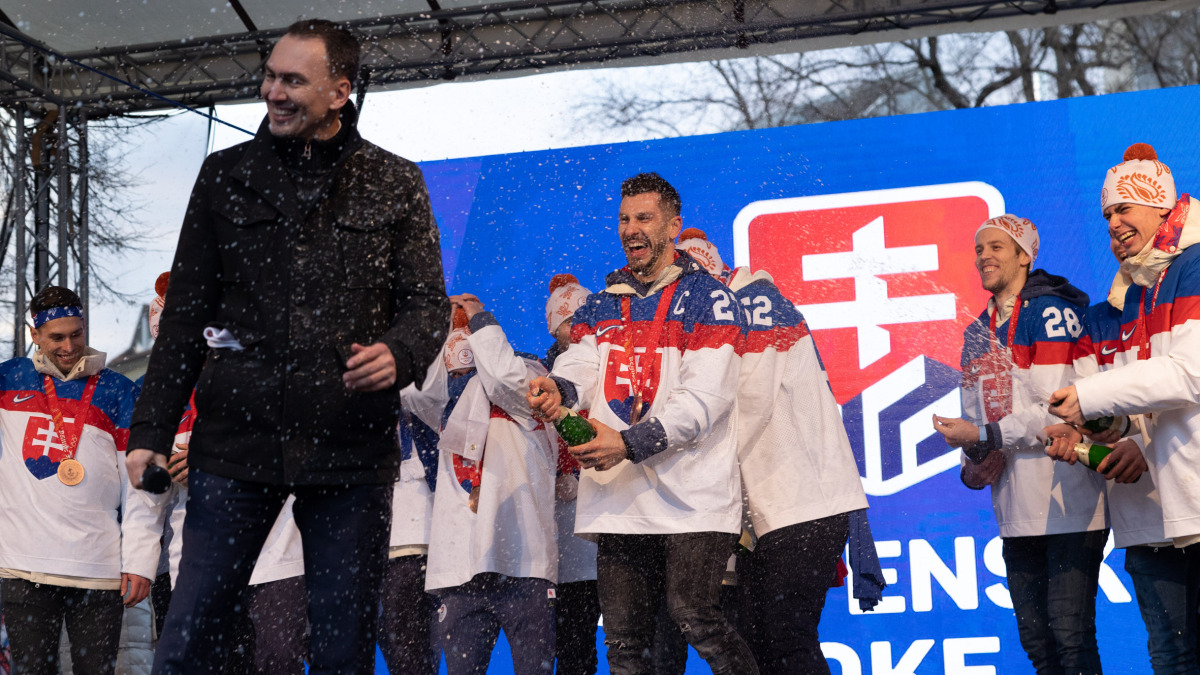 hokej oslava šatan