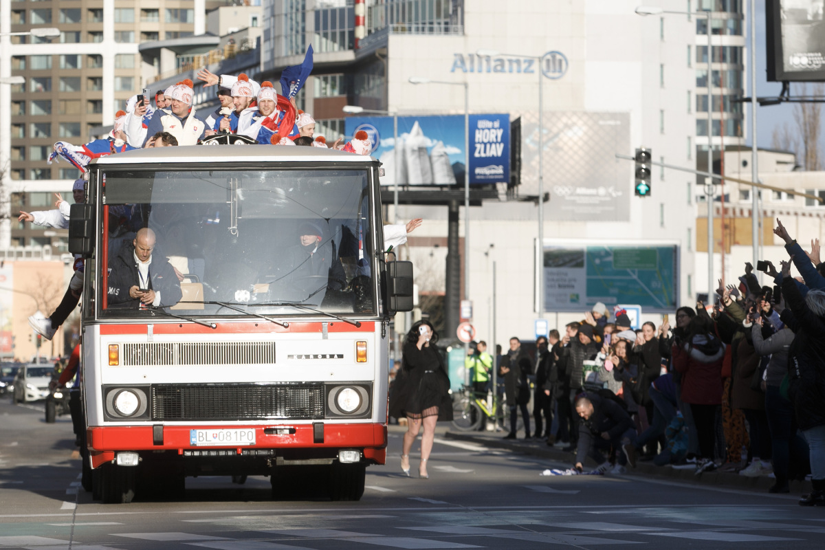 HOKEJ: Oslavy olympijsk?ho bronzu v Bratislave