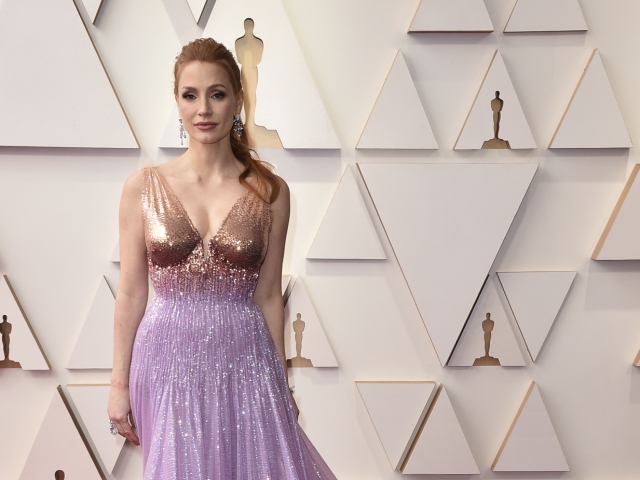 Jessica Chastain v kreácii Gucci. 