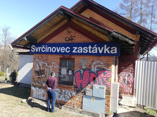 Svrčinove, zastávka, železnica