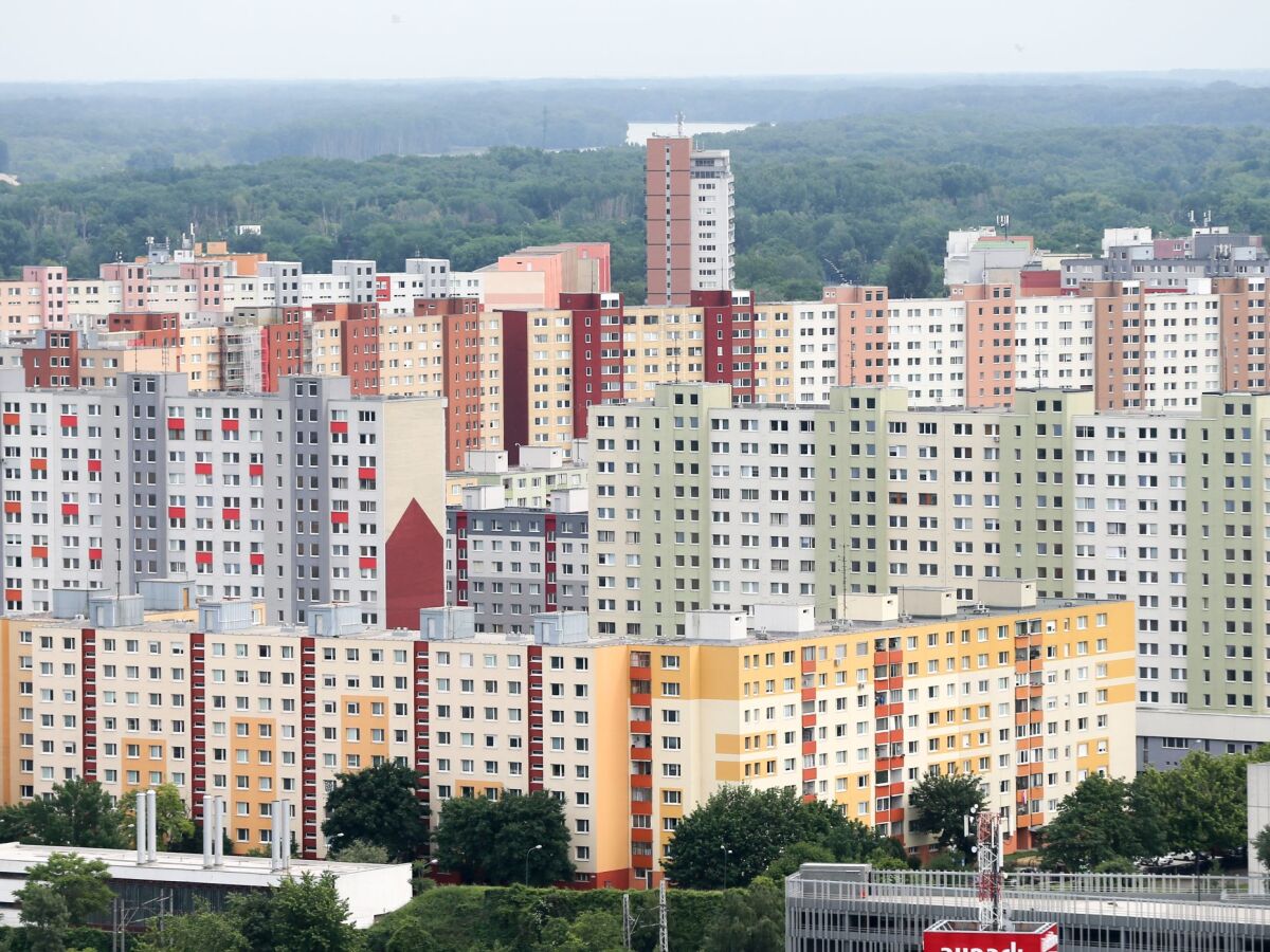 Bratislava, mesto, pohlad, petrzalka, panelak, sidlisko, nehnute