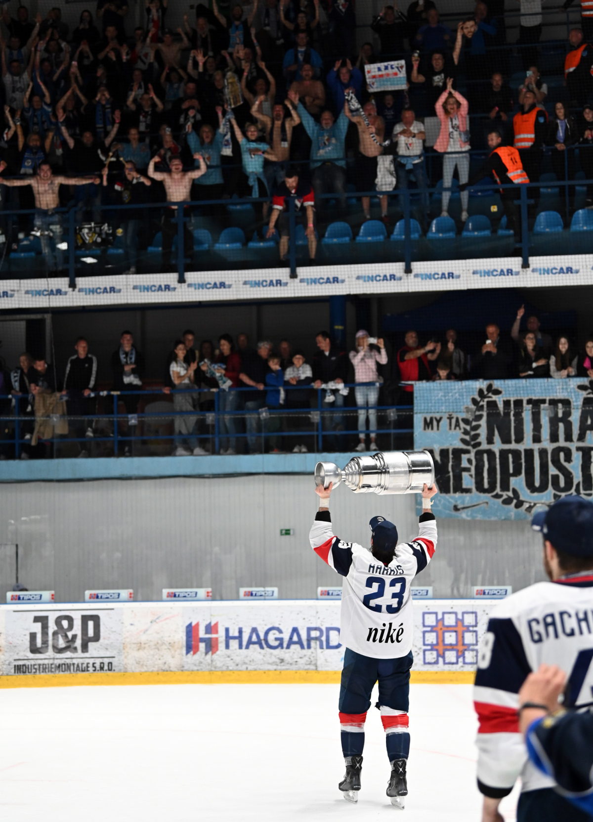 HOKEJ-TE: Nitra - Bratislava