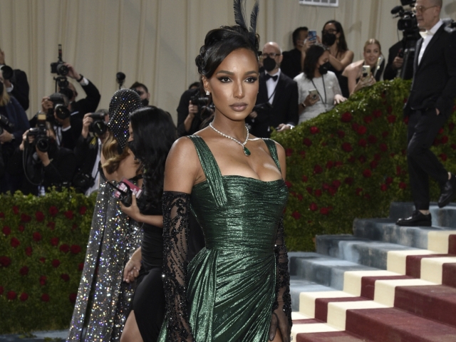 Topmodelka Jasmine Tookes vyzerala očarujúco. 