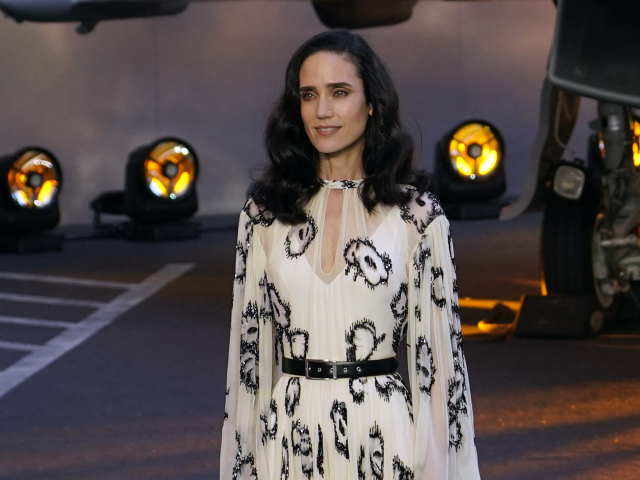 Herečka Jennifer Connelly v kreácii Louis Vuitton. 
