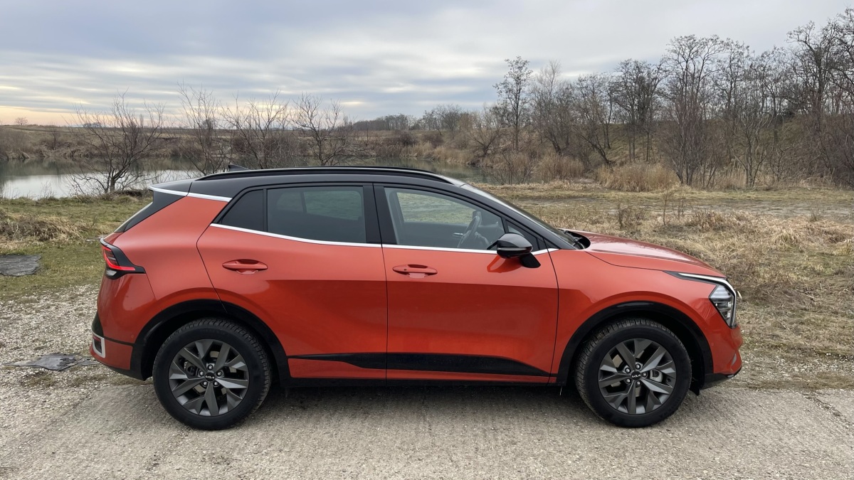 Kia Sportage 1,6 T-GDi HEV 4WD (2022)
