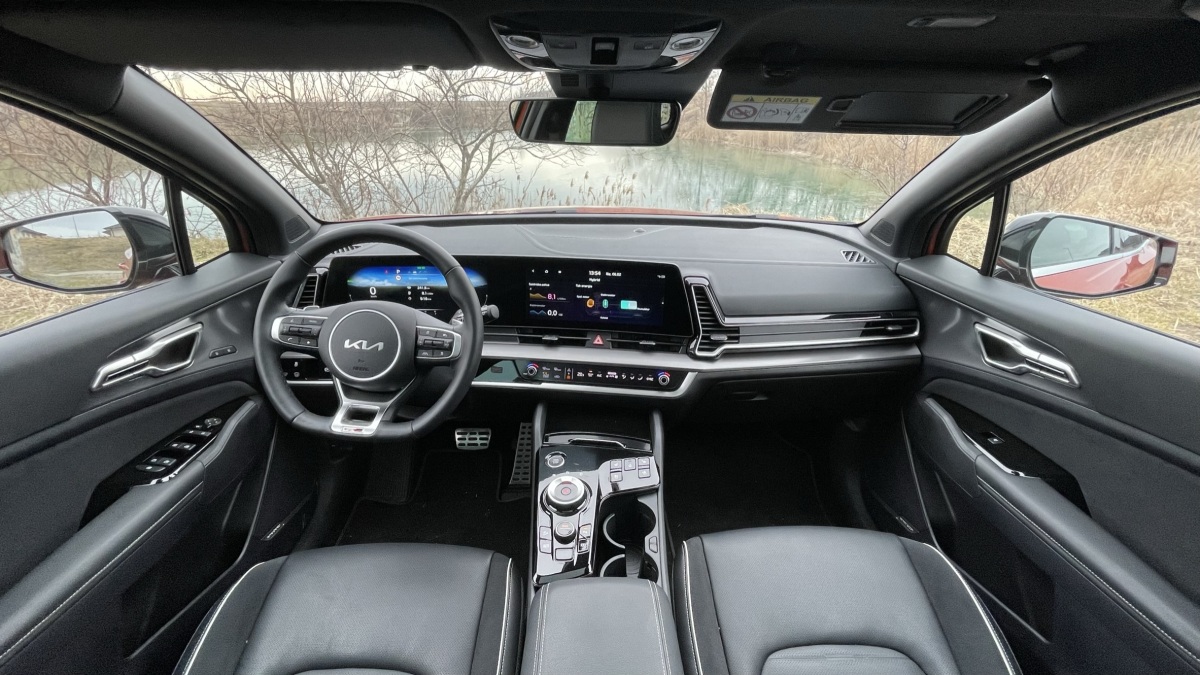 Kia Sportage 1,6 T-GDi HEV 4WD (2022)