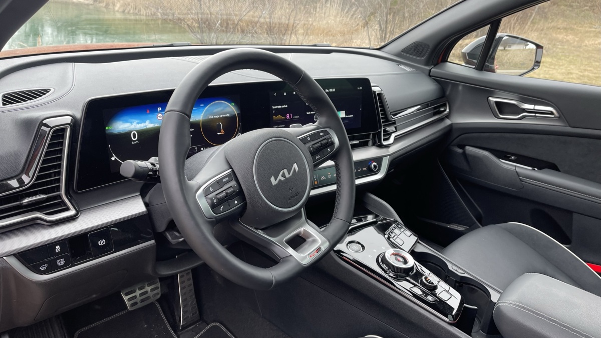 Kia Sportage 1,6 T-GDi HEV 4WD (2022)