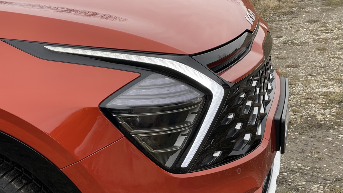 Kia Sportage 1,6 T-GDi HEV 4WD (2022)