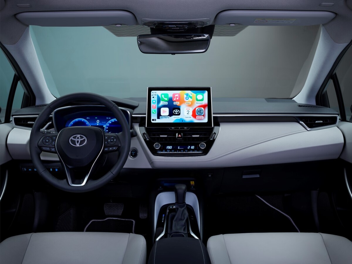 Toyota Corolla pre Európu, sedan (2023)
